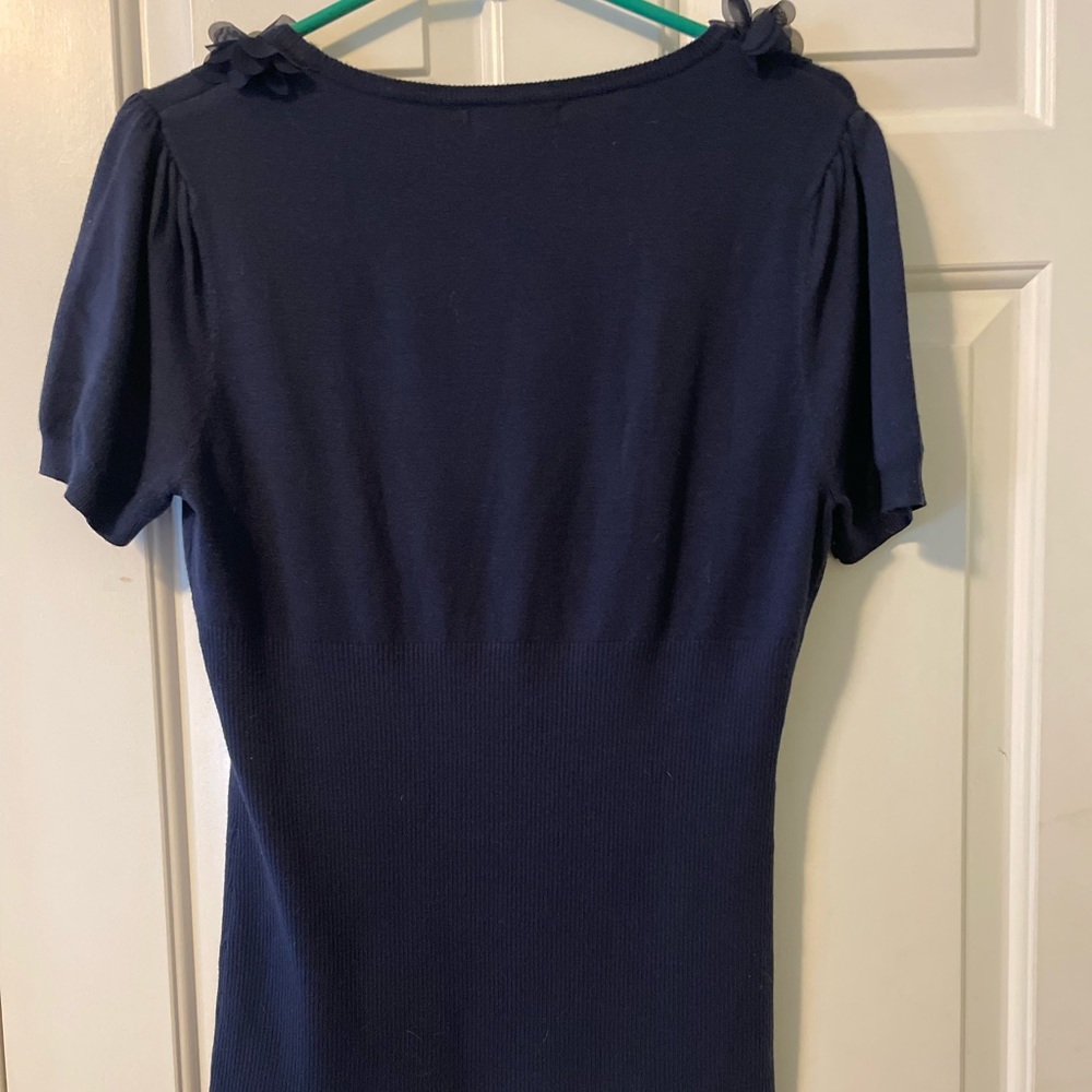 Audrey & Grace sweater w/deep scoop neck embellished w/ flowers. Navy. EUC - Picture 4 of 5